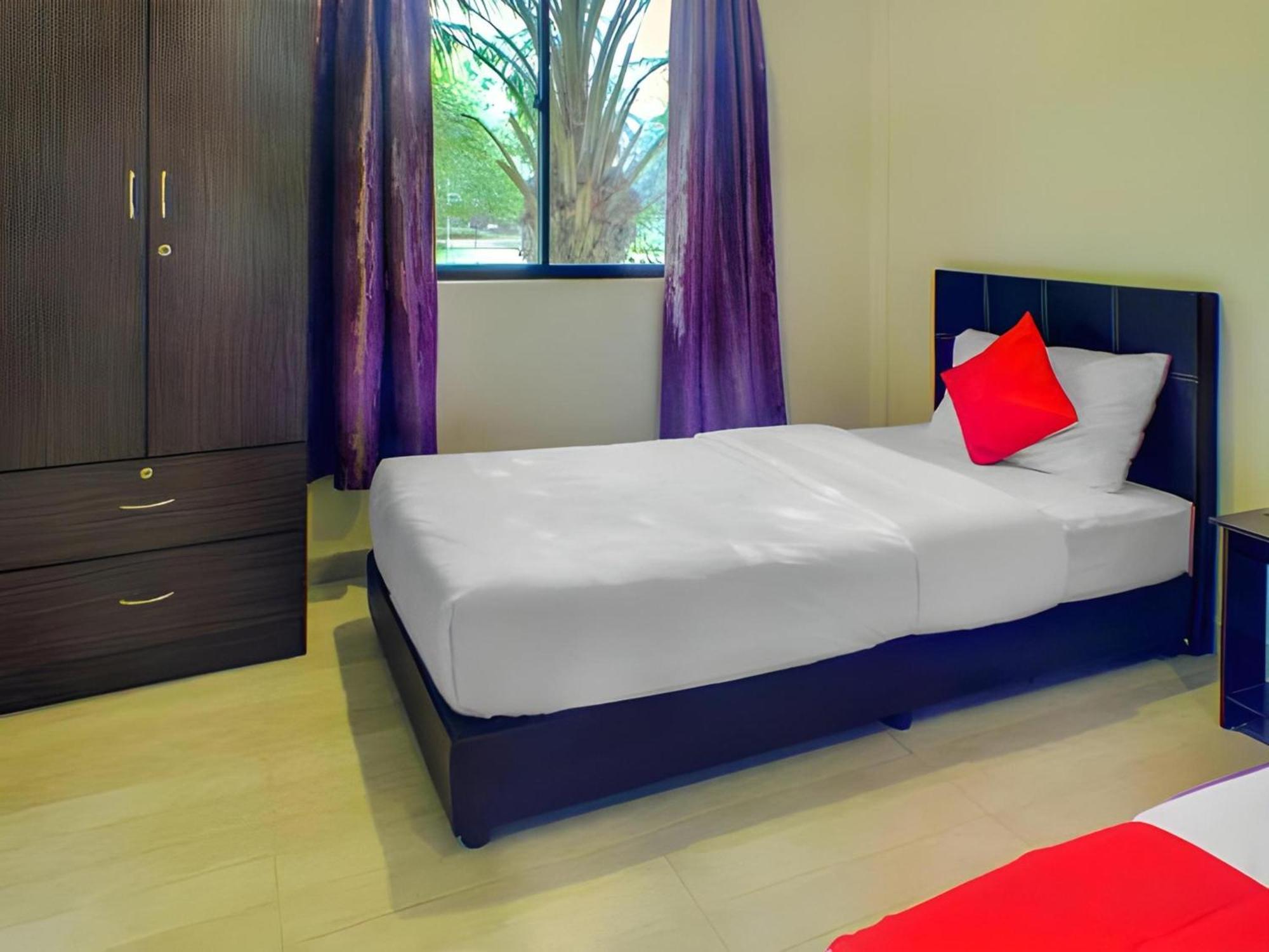 Super Oyo 89896 Sedili Inn Resort Kota Tinggi Exterior foto