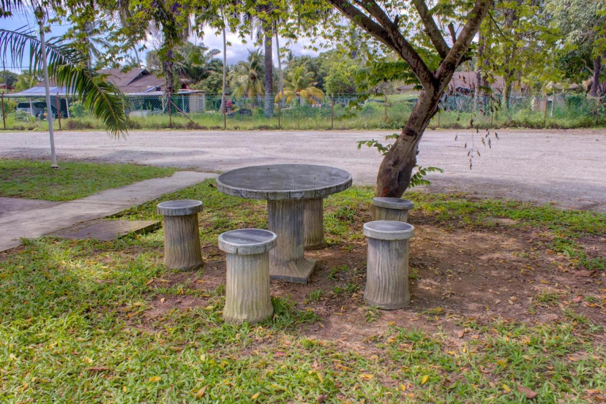 Super Oyo 89896 Sedili Inn Resort Kota Tinggi Exterior foto