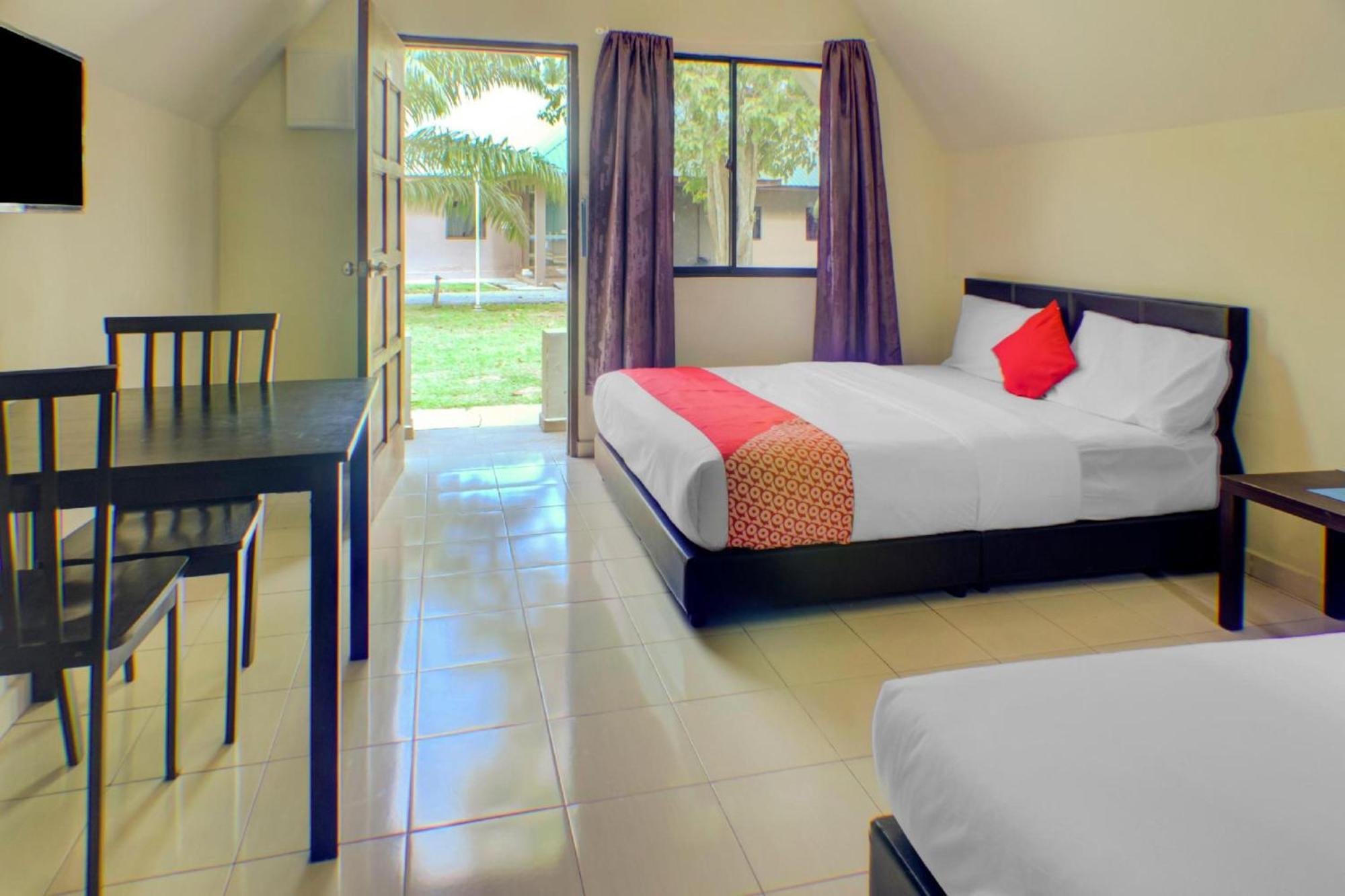 Super Oyo 89896 Sedili Inn Resort Kota Tinggi Exterior foto