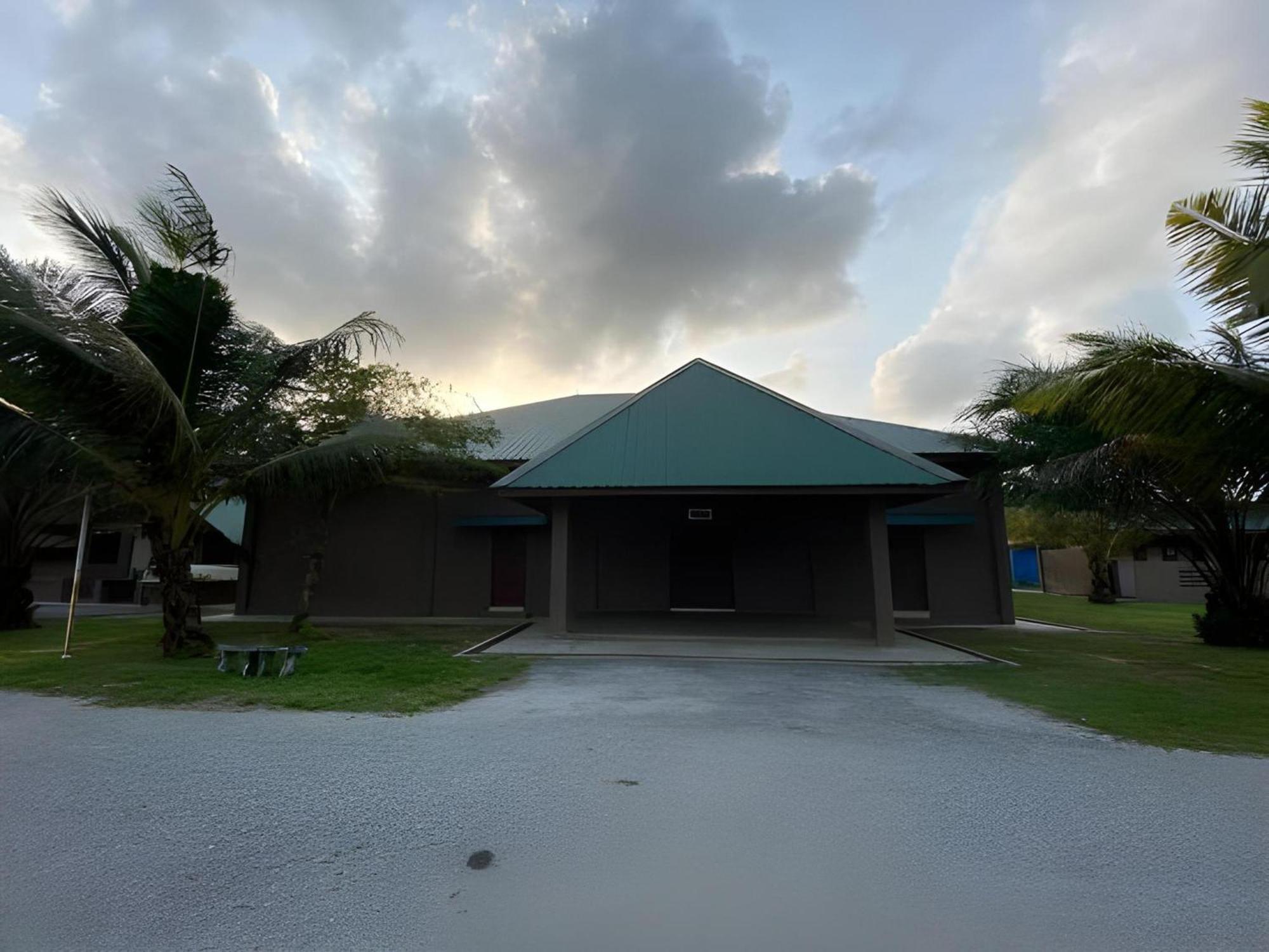 Super Oyo 89896 Sedili Inn Resort Kota Tinggi Exterior foto