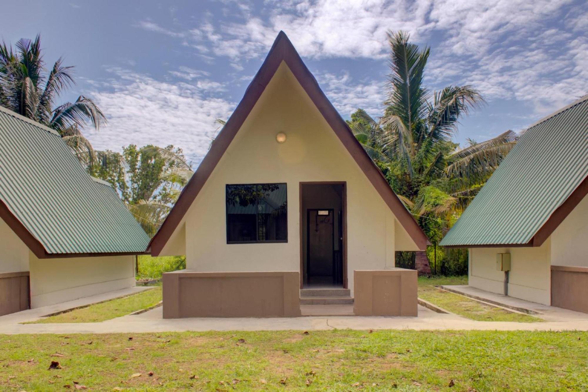 Super Oyo 89896 Sedili Inn Resort Kota Tinggi Exterior foto